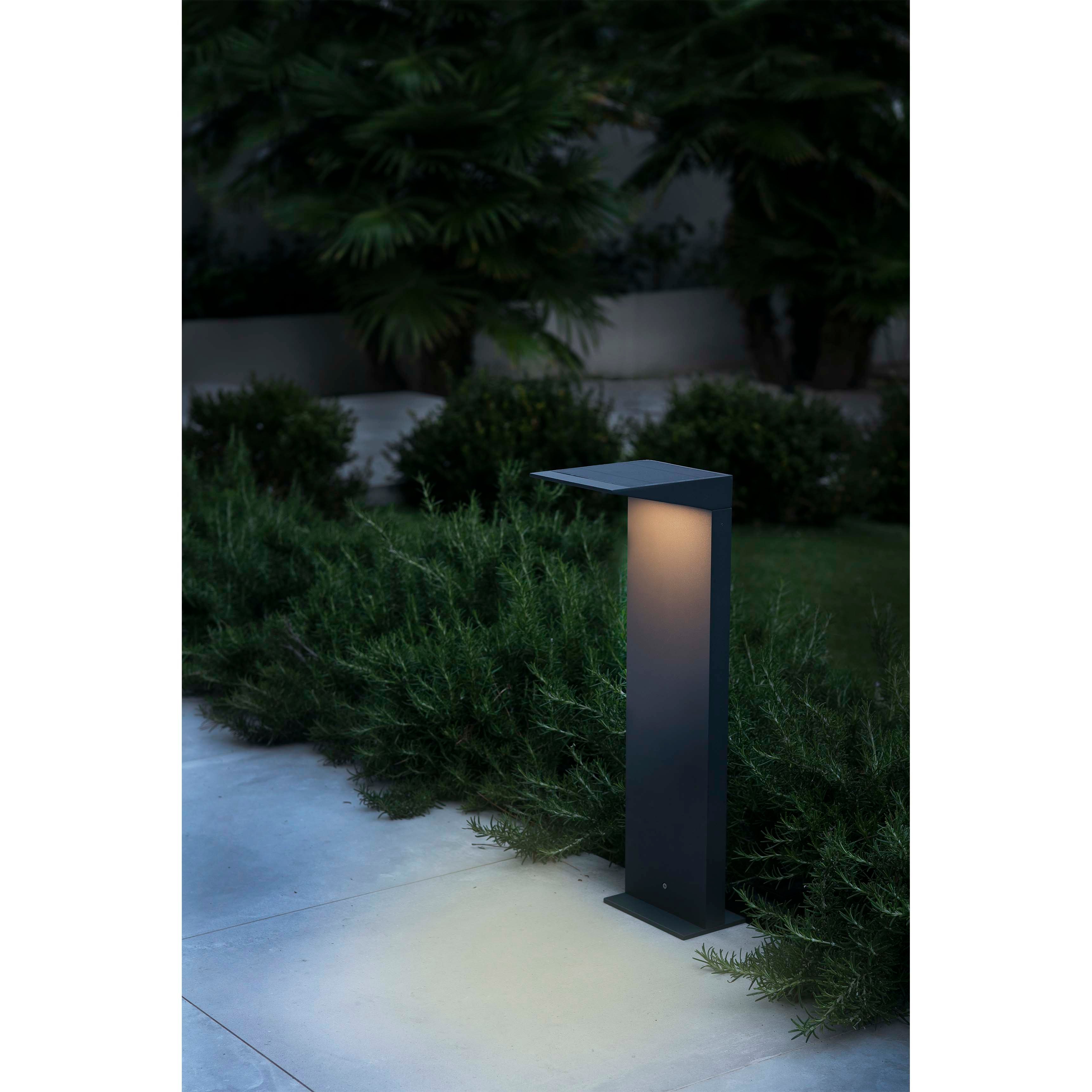 セキスイデザインワークスの「ガーデンライト ファロ バルセロナ ソレイル」