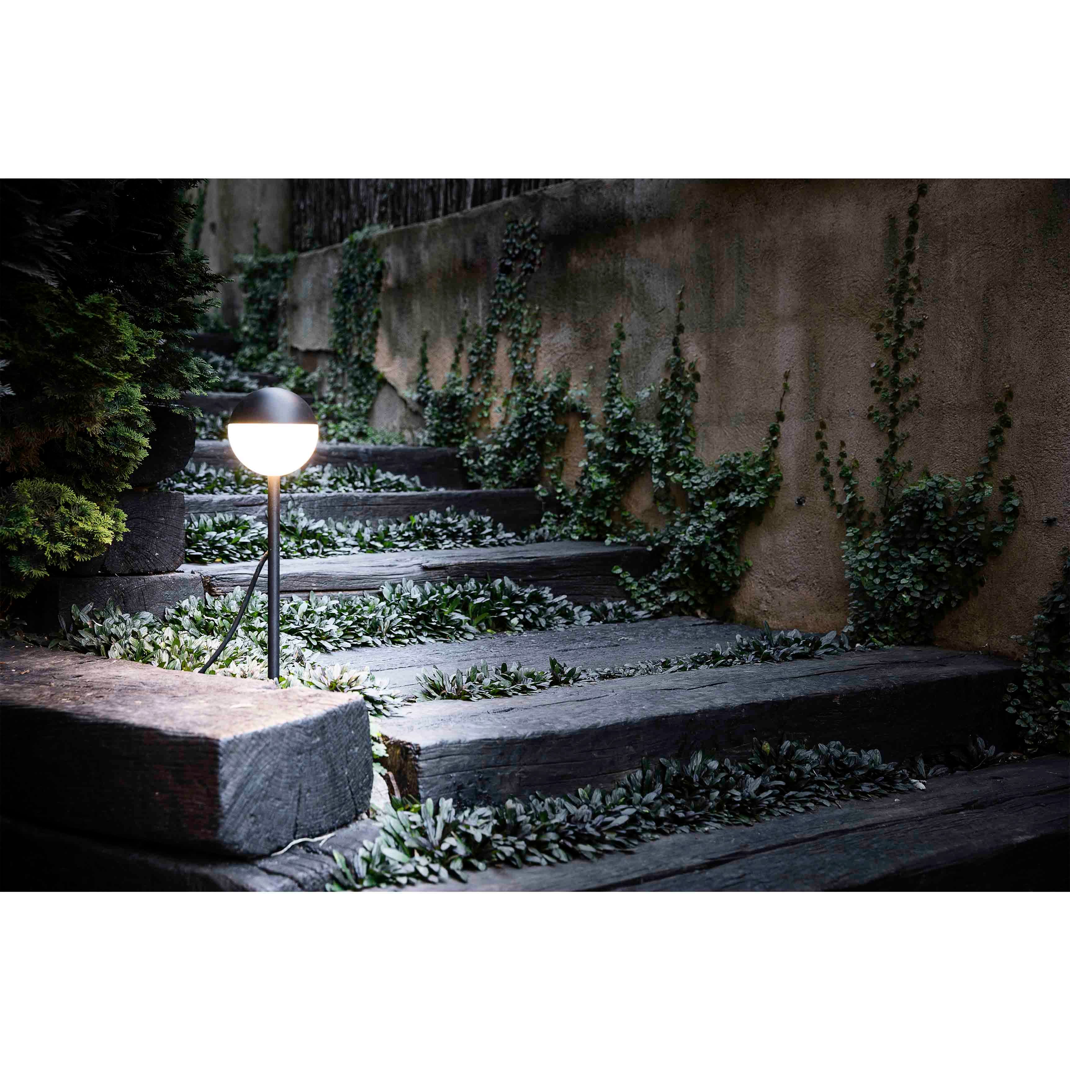セキスイデザインワークスの「ガーデンライト ファロ バルセロナ ピッコラ」