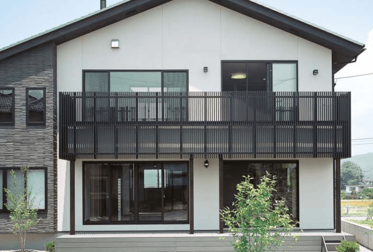 YKK APの「ルシアス スクリーン 【バルコニー片支持タイプ】【2023年版】」