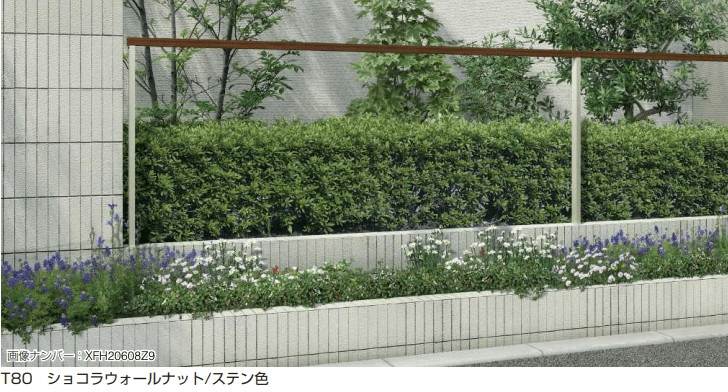 YKK APの「ルシアス フェンスLite A01型 横格子なし【2023年版】」