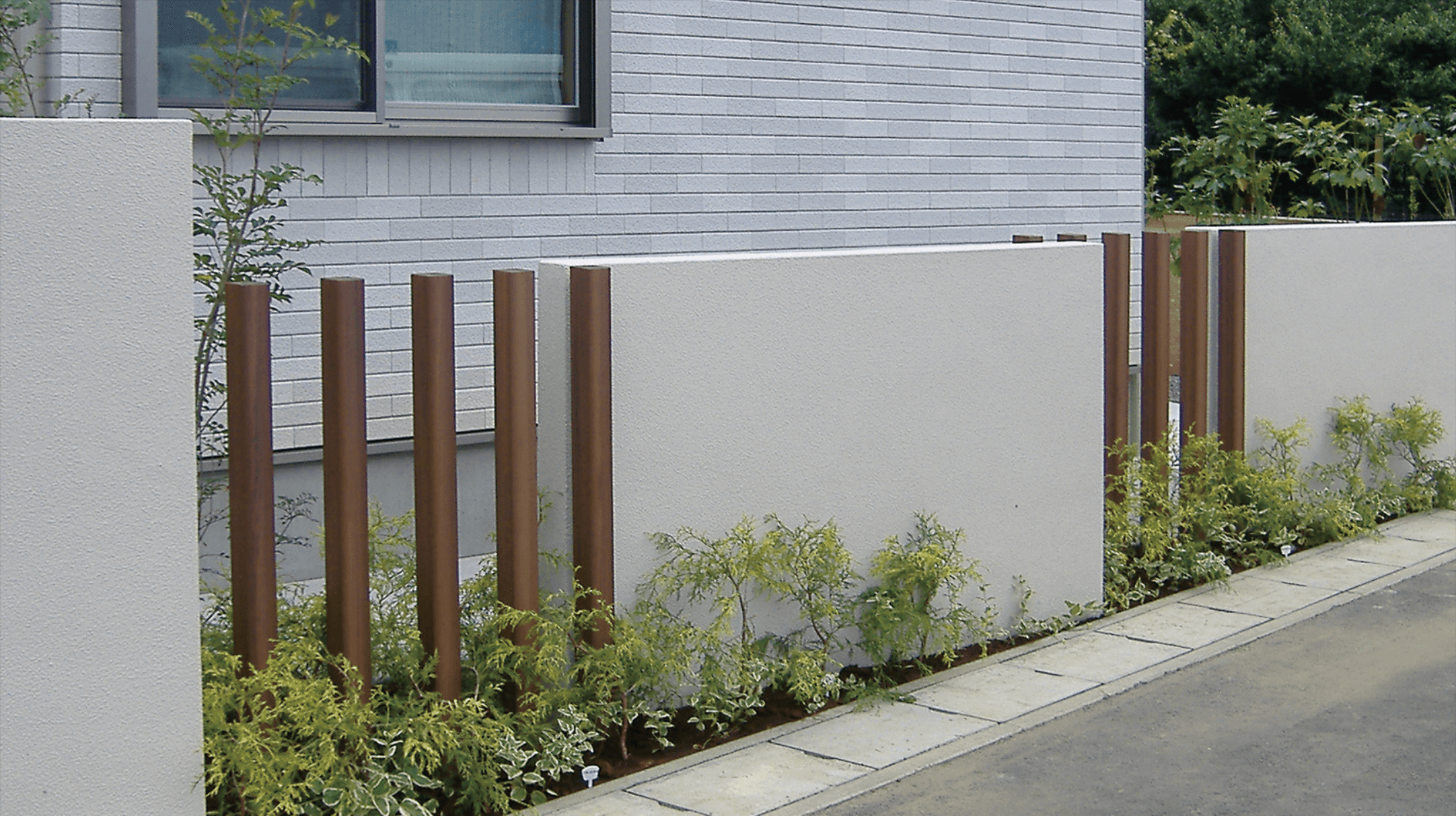 F&Fの「スタイリッシュポール(木調パターン転写加工)【2023年版】」