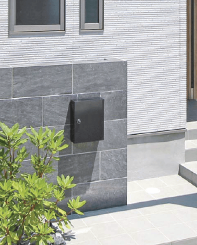 LIXILの「エクスポストアクシィ横型ポスト【2023年版】」