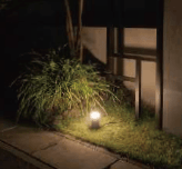 YKK APの「VIEW UP スパイクフロアライト【2023年版】」