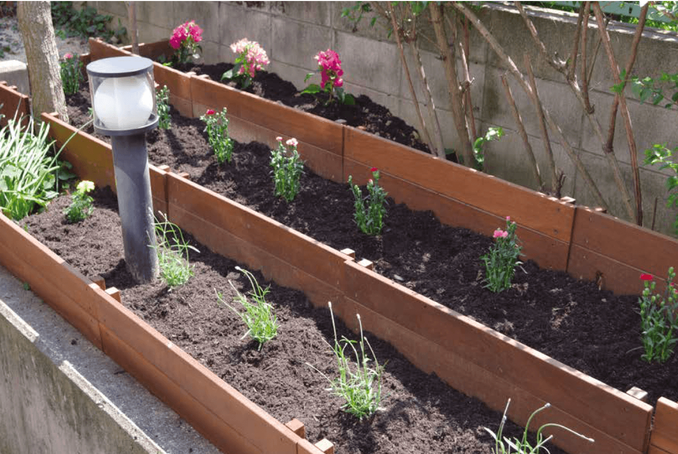 オンリーワンクラブの「段々フェンス」