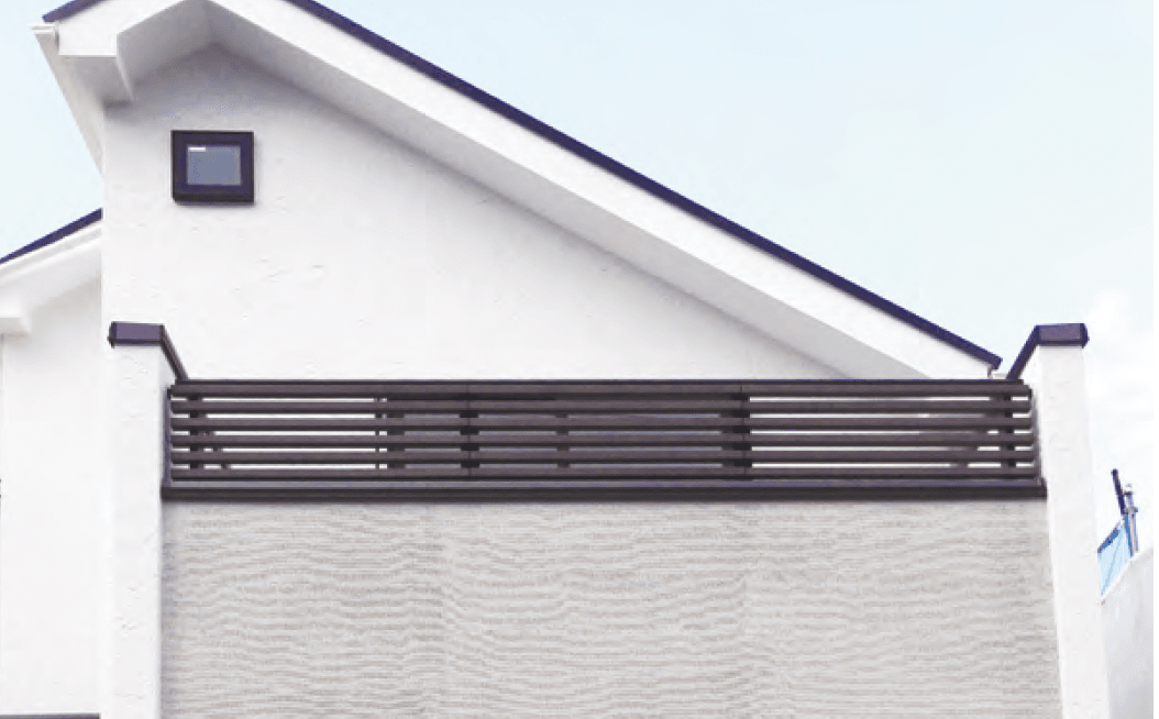 MINOの「笠木付彩木横格子手摺H400タイプ ATE04」のサブ画像1