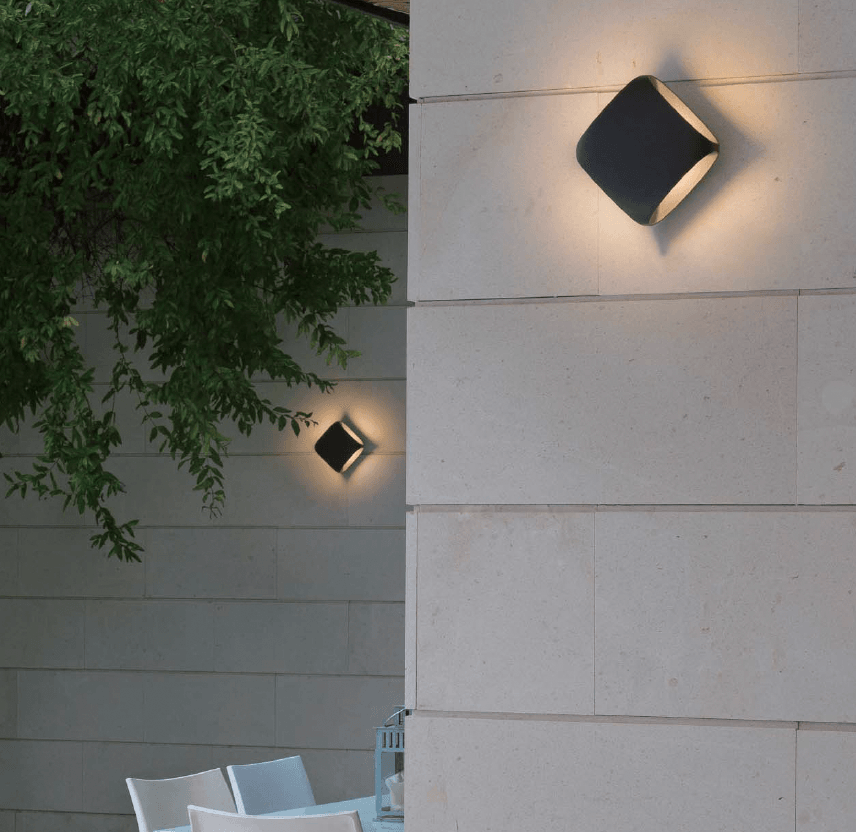 ギャザーの「ファロ バルセロナ ウォールライト ブーオー」