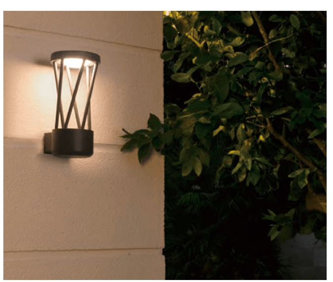 セキスイデザインワークスの「ガーデンライト ファロ バルセロナ ツイスト」