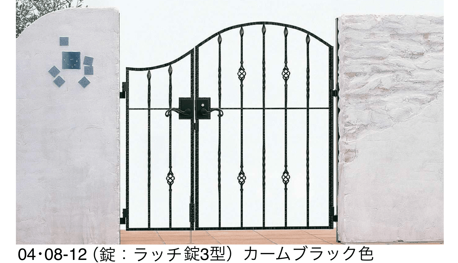 YKK APの「トラディシオン 門扉 5B型」