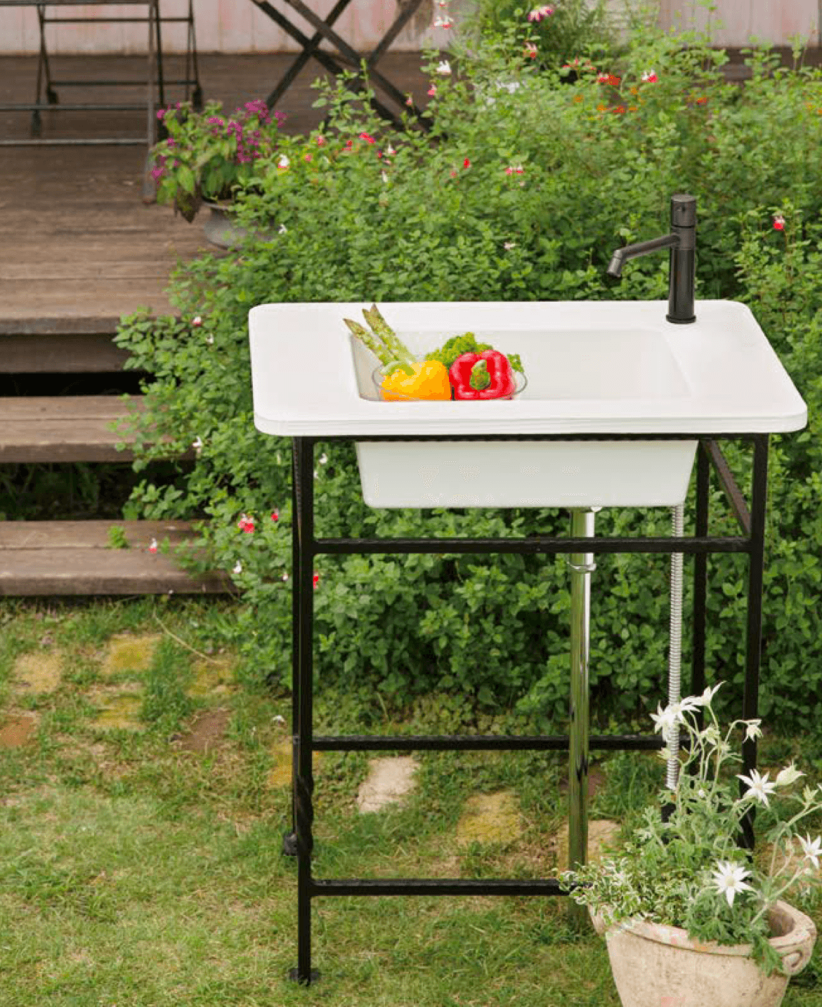 オンリーワンクラブの「ガーデンシンク エヴィエ」