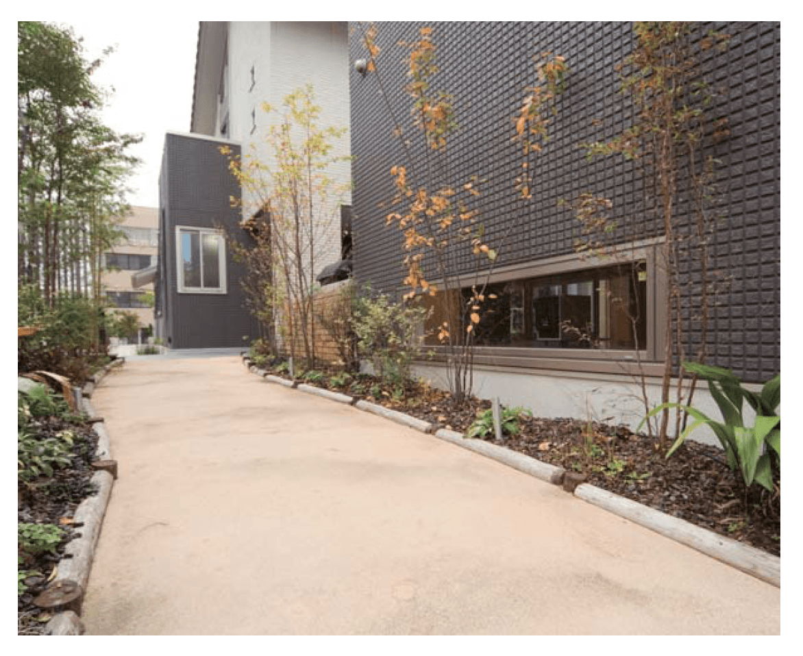 四国化成の「マサド ミックス(ローラー転圧タイプ)」