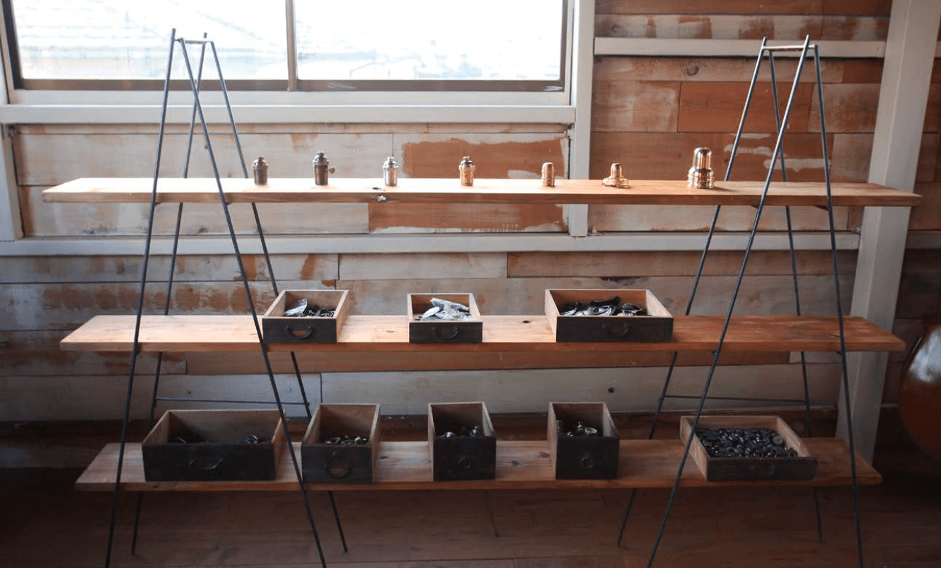 オンリーワンクラブの「薪ラック・ハシゴラック」