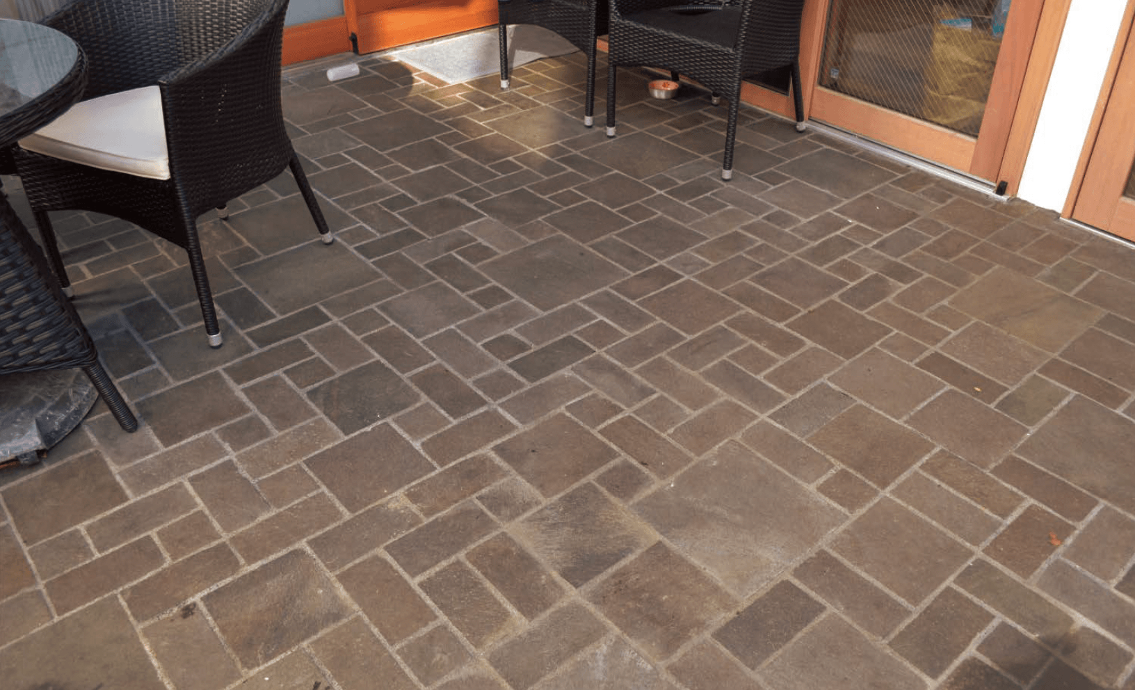 エスビックの「ジャワ鉄平 方形【2025年版】」