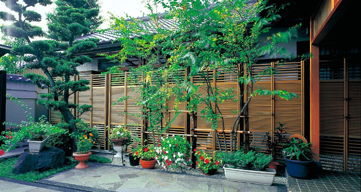 LIXILの「京香・デザイン御簾垣(みすがき)ユニット型3型」のサブ画像1