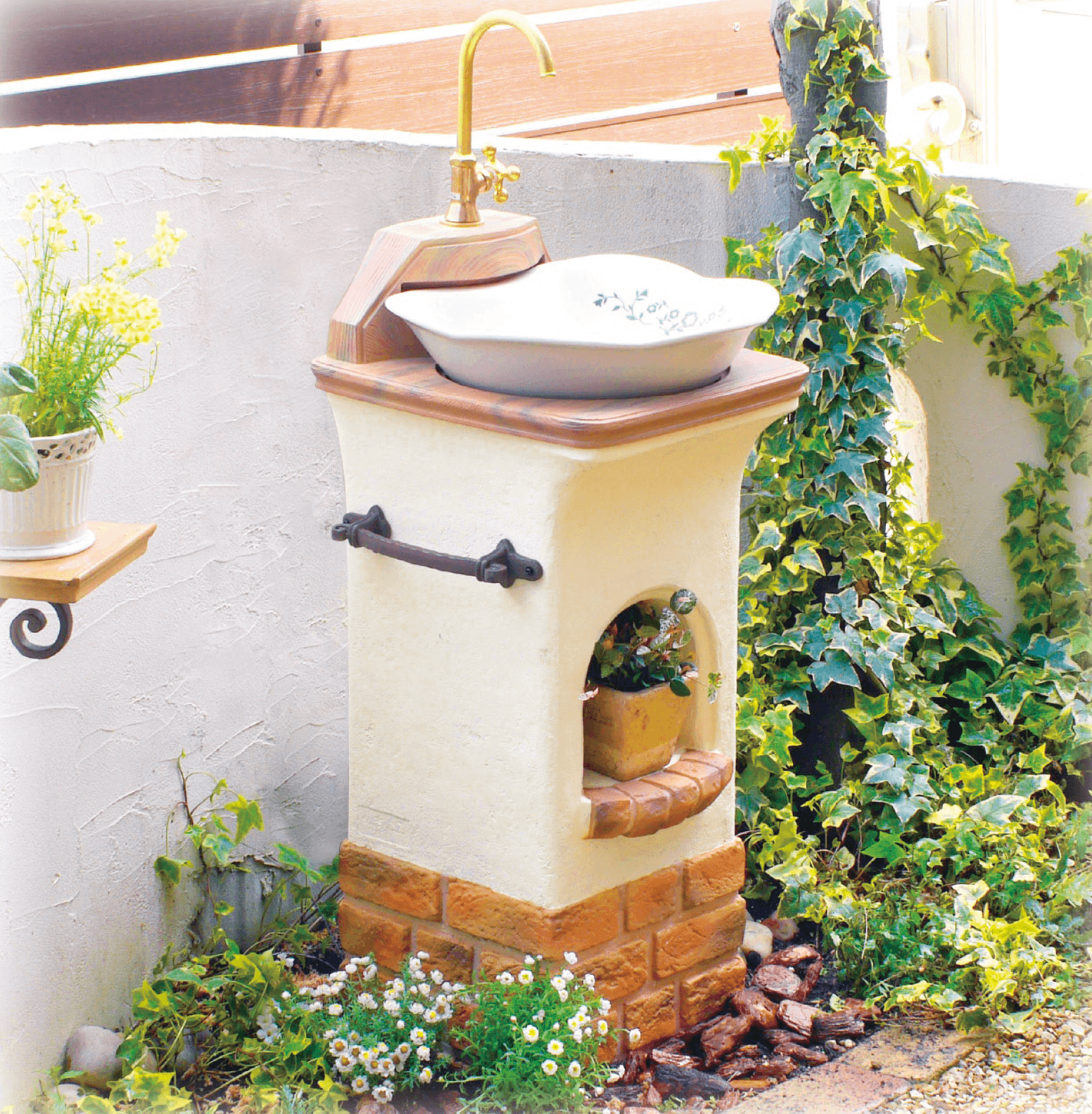 ディーズガーデンの「スタンドウォッシュリリー」