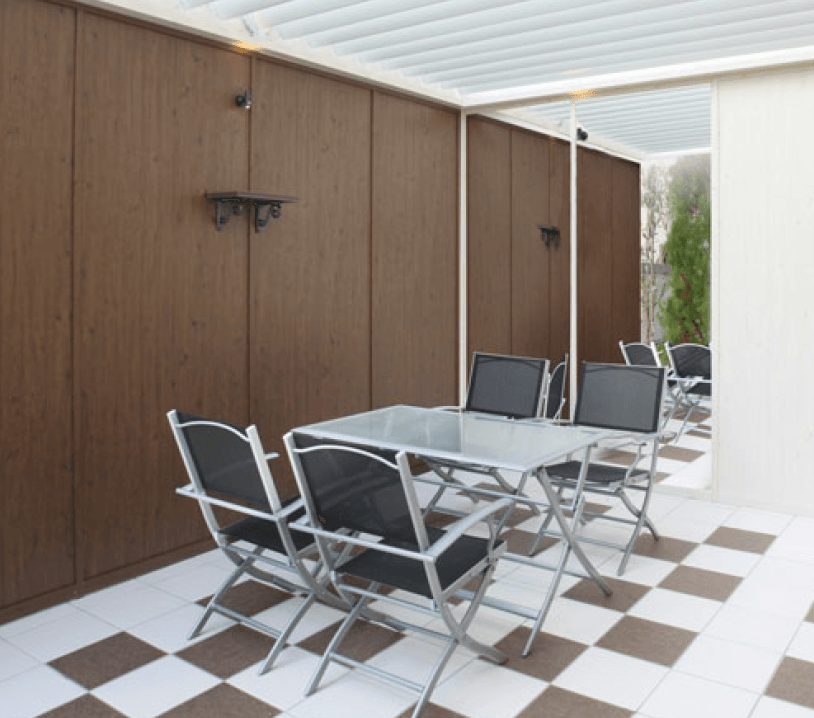 タカショーの「エバーアートボード®︎ ミラータイプ」