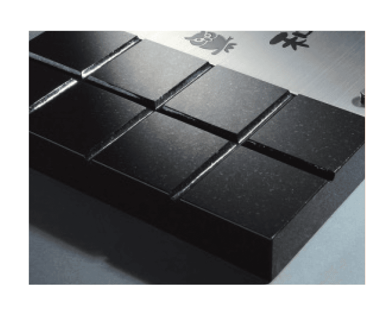 三協アルミの「ステンレス+黒御影石」