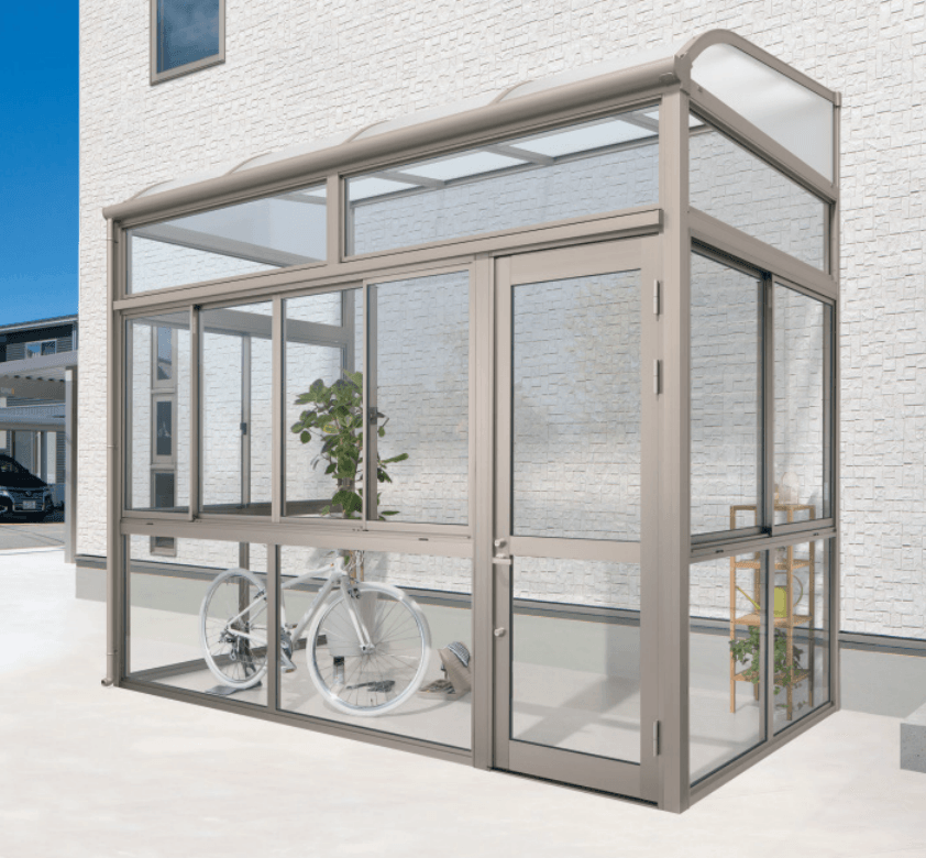 三協アルミの「晴れもようwith特注品(土間仕様/ランマ付き H22サイズ)【2023年版】」