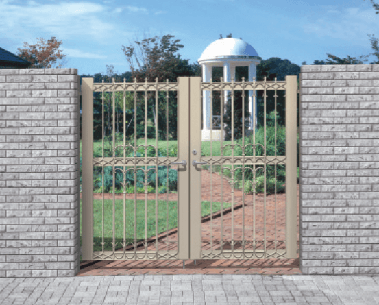 三協アルミの「大型鋳物門扉 ランディーナ3型 【2022年版】」