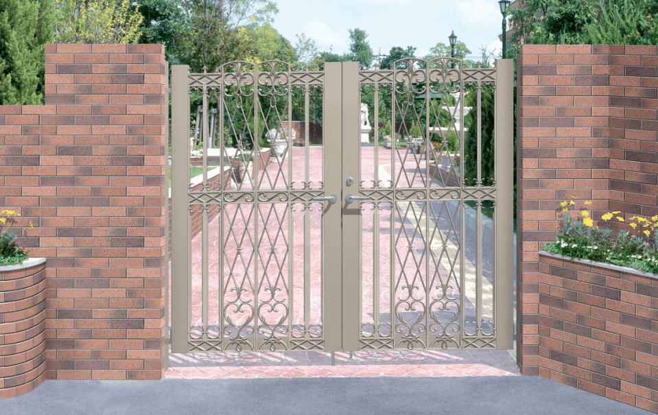 三協アルミの「大型鋳物門扉 ランディーナ1型 【2022年版】」