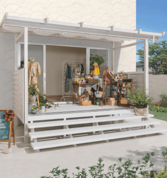 三協アルミの「オルネ特注品(庭置き式 横格子〈フロントオープン〉) 【2022年版】」