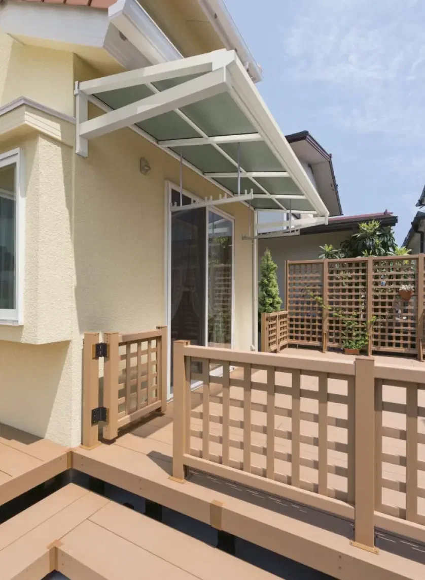 YKK APの「ソラリア 持ち出し屋根【2023年版】」