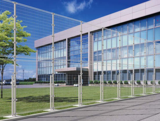 三協アルミの「ユメッシュR型フェンス 高尺タイプ」