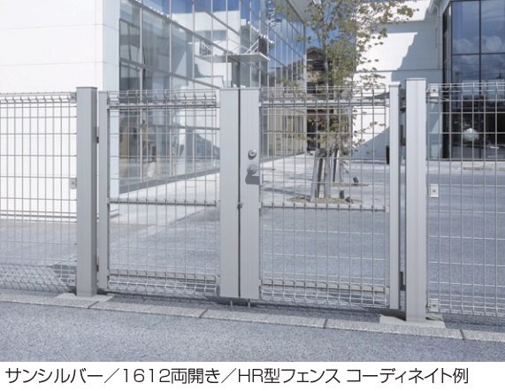 三協アルミの「ユメッシュHR型門扉 アルミ角型門柱 打掛け錠/シリンダー錠仕様」のサブ画像1