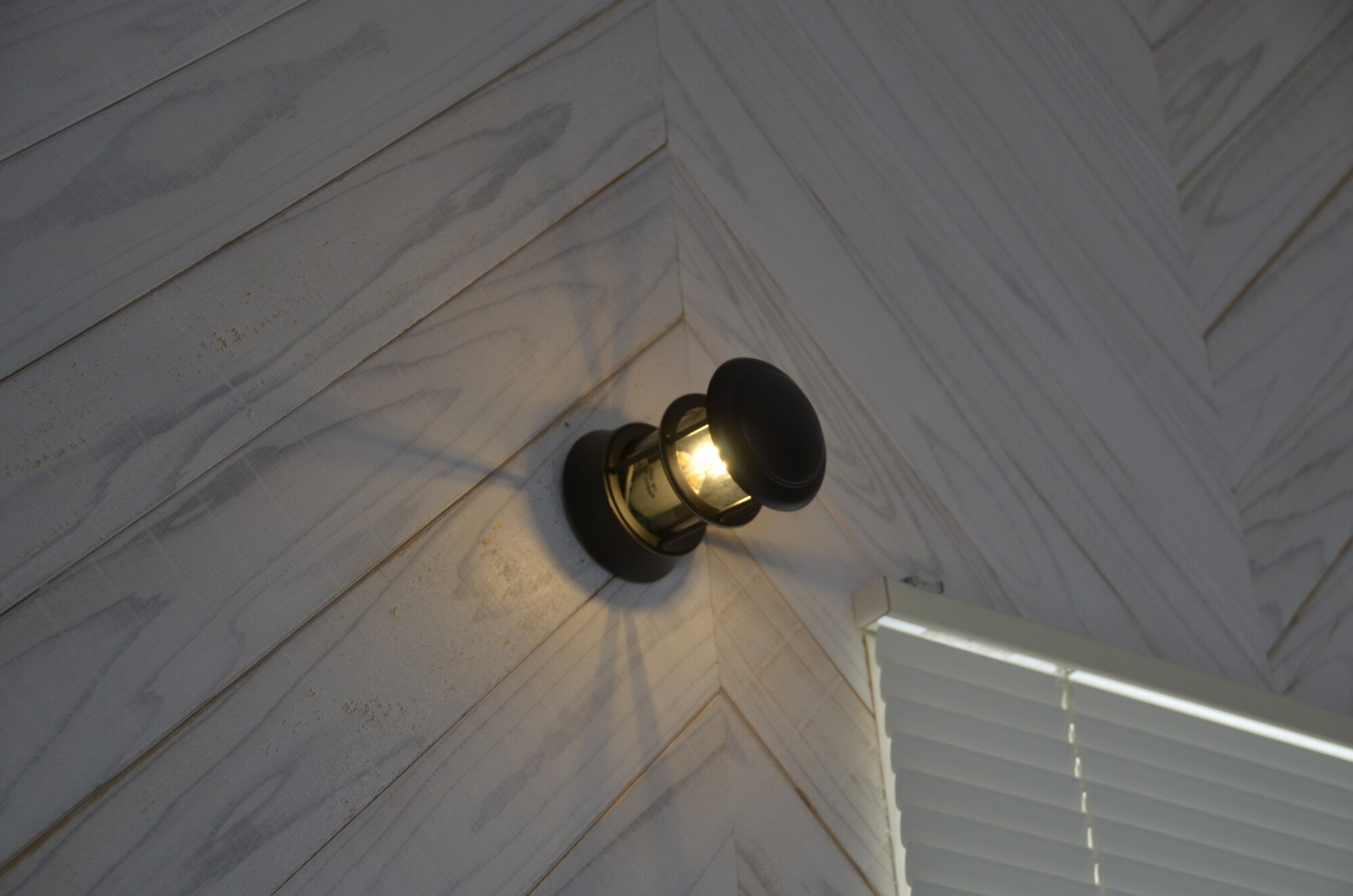 セキスイデザインワークスの「ガーデンライト ブラックシリーズ デッキライト」のサブ画像4