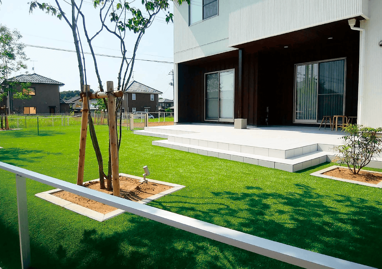 アイランドの「リアリーターフ インテリア&エクステリア高機能人工芝」