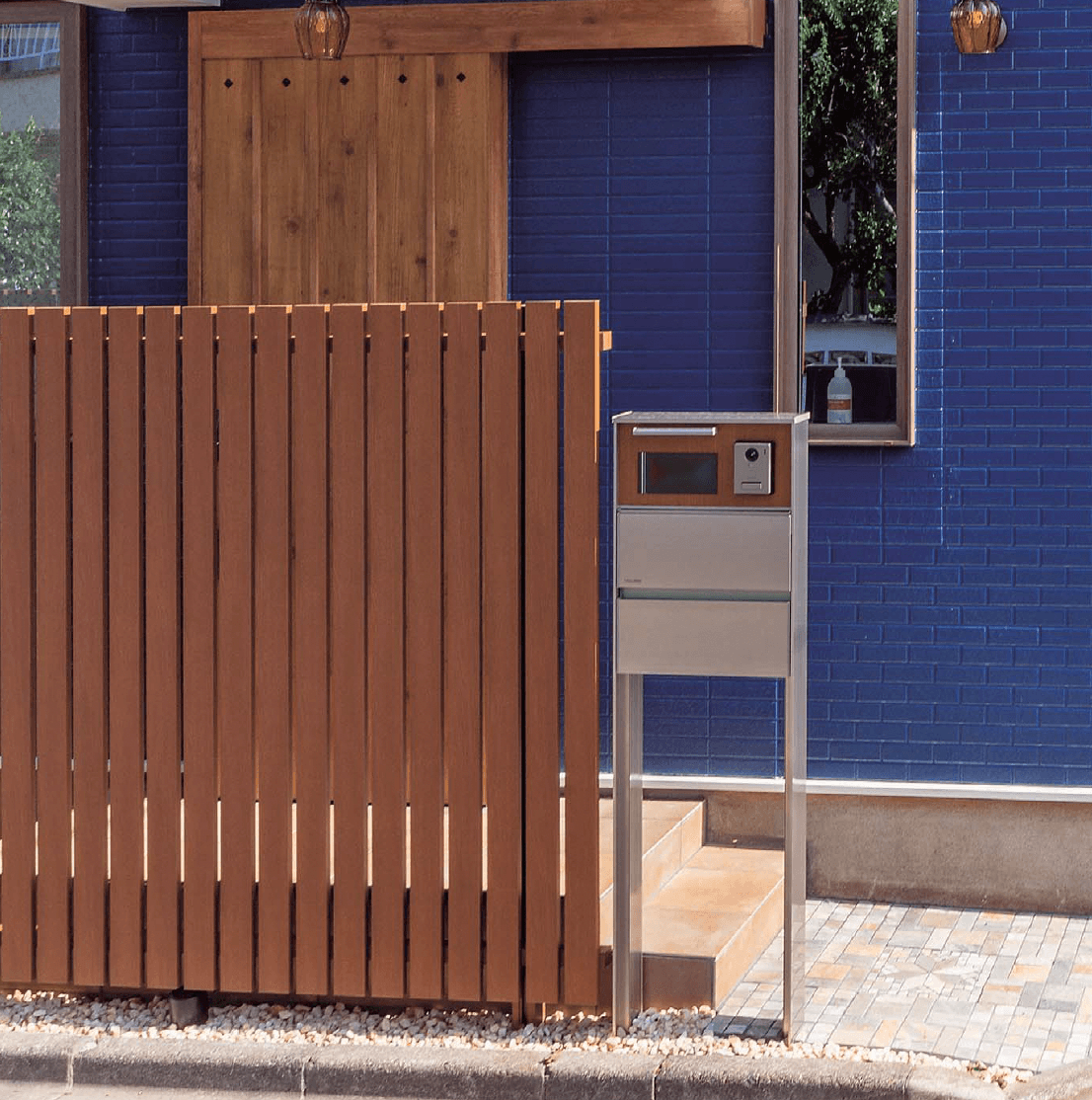 四国化成の「アルディ門柱」