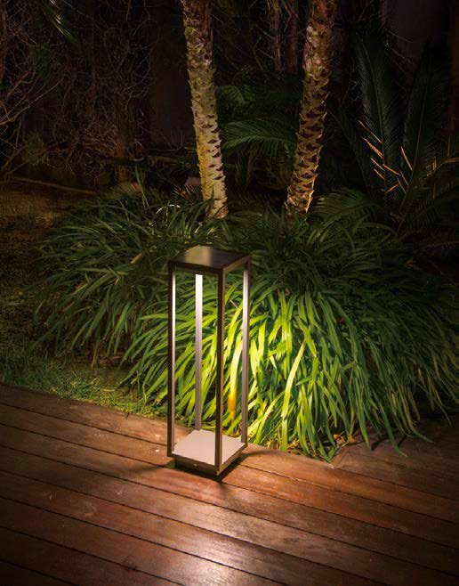 EXDECOの「ファロ バルセロナ ソーラー充電式 ビーコンライト ソーラー」