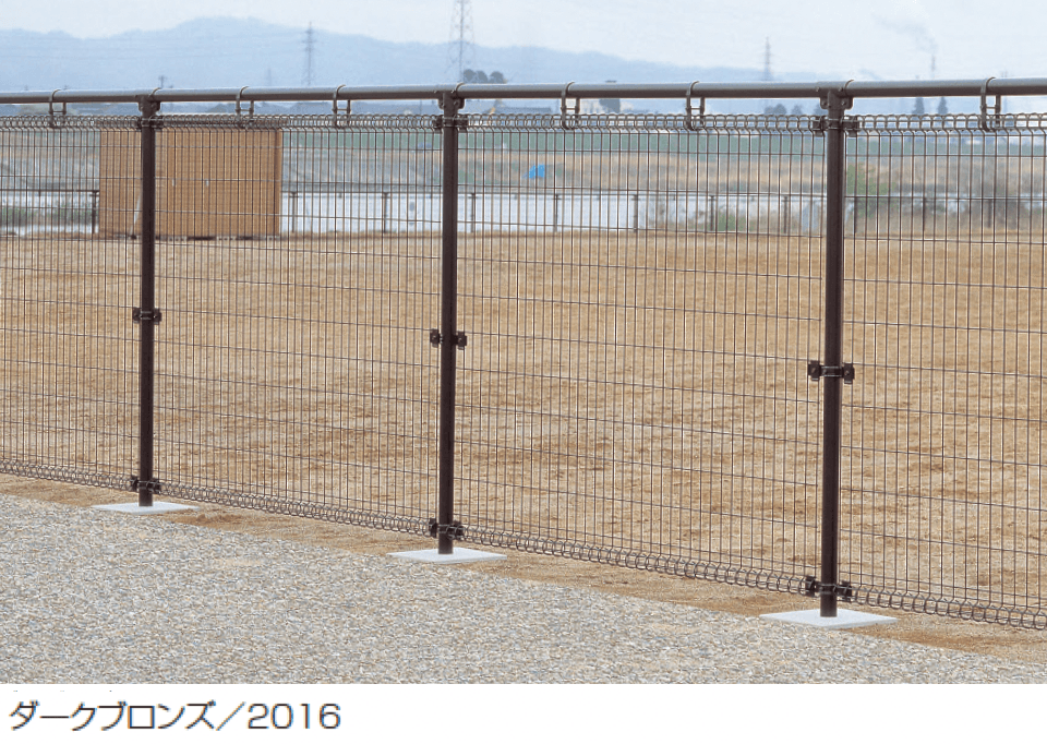 三協アルミの「ユメッシュR型フェンス 積雪地域型」