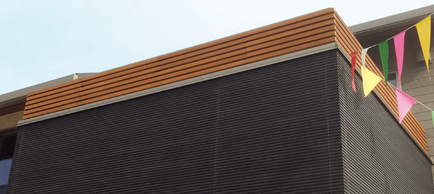 MINOの「笠木付彩木横格子手摺H400タイプ ATE04」