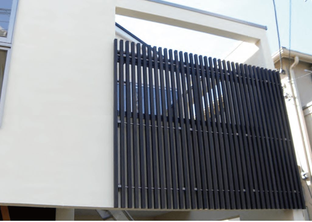 MINOの「笠木付彩木スクリーン手摺MBタイプ【2024年版】」