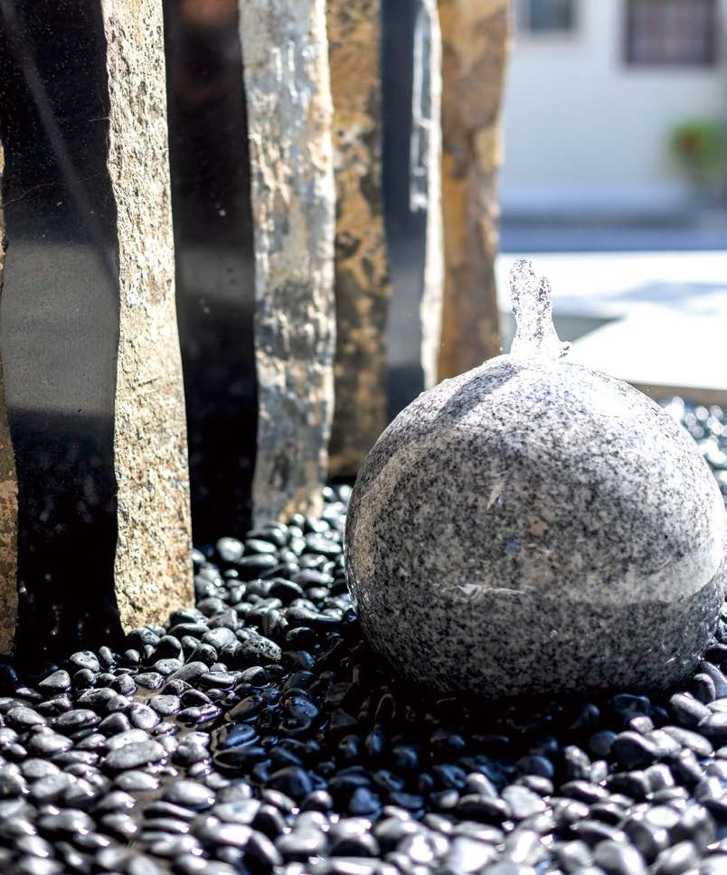 オンリーワンクラブの「ストーンオブジェ アース」