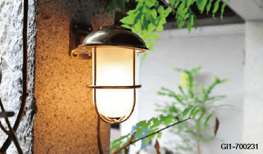 オンリーワンクラブの「真鍮製ポーチライト【2023年版】」