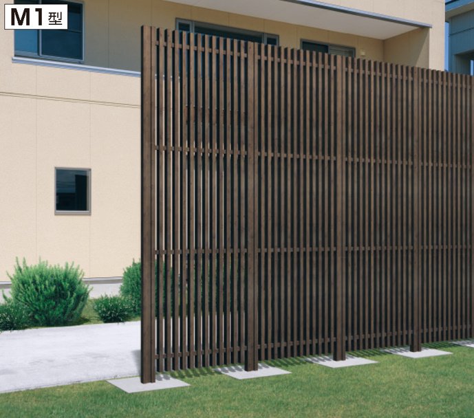 三協アルミの「エルファード両面タイプM1型(門柱+門扉+ランマ)【2022年版】」