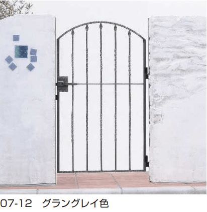 YKK APの「トラディシオン 門扉5型【2024年版】」のサブ画像1