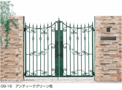 YKK APの「シャローネ 門扉 EA05型」