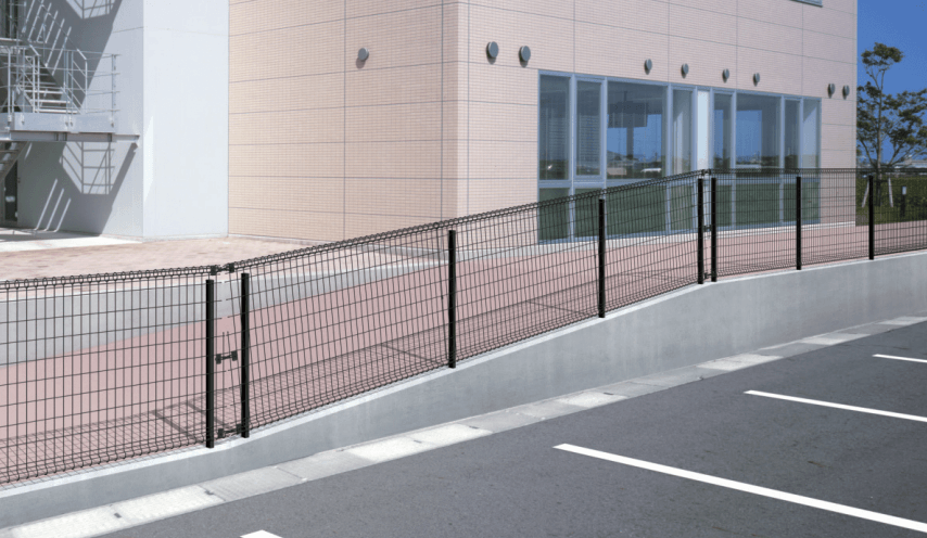 ユメッシュR型フェンス 傾斜用フリー支柱タイプ 【2022年版】1