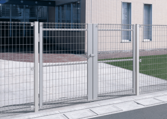 三協アルミの「ユメッシュZ型門扉 60角スチール門柱【2023年版】」