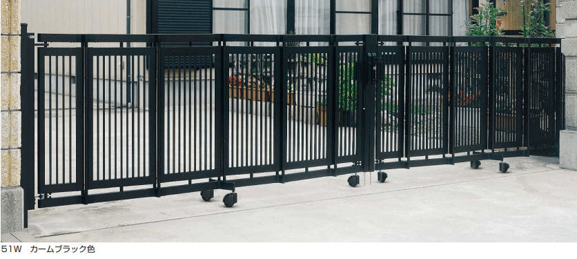 YKK APの「エクスライン 伸縮ゲート2型【2023年版】」