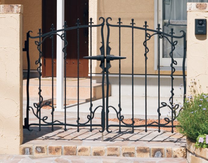 三協アルミの「プロヴァンス5型【2022年版】」