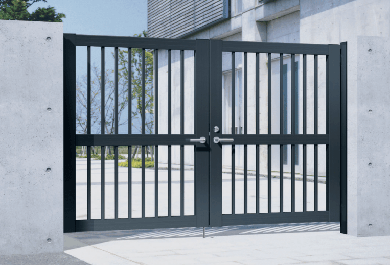 三協アルミの「フレラインN1型 笠木タイプ シリンダー錠 【2022年版】」