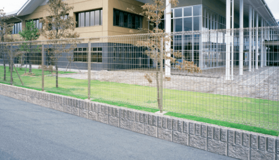 三協アルミの「ユメッシュR型フェンス フリー支柱タイプ【2023年版】」のサブ画像1