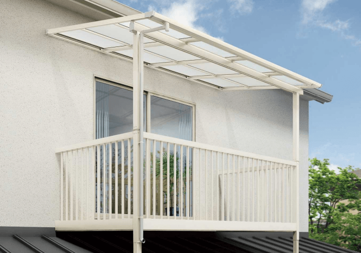 YKK APの「ソラリア ルシアス バルコニー対応屋根 壁付納まり【2023年版】」