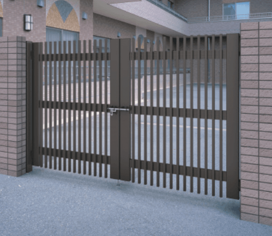 三協アルミの「フレラインN3型 格子タイプ かんぬき錠 【2022年版】」