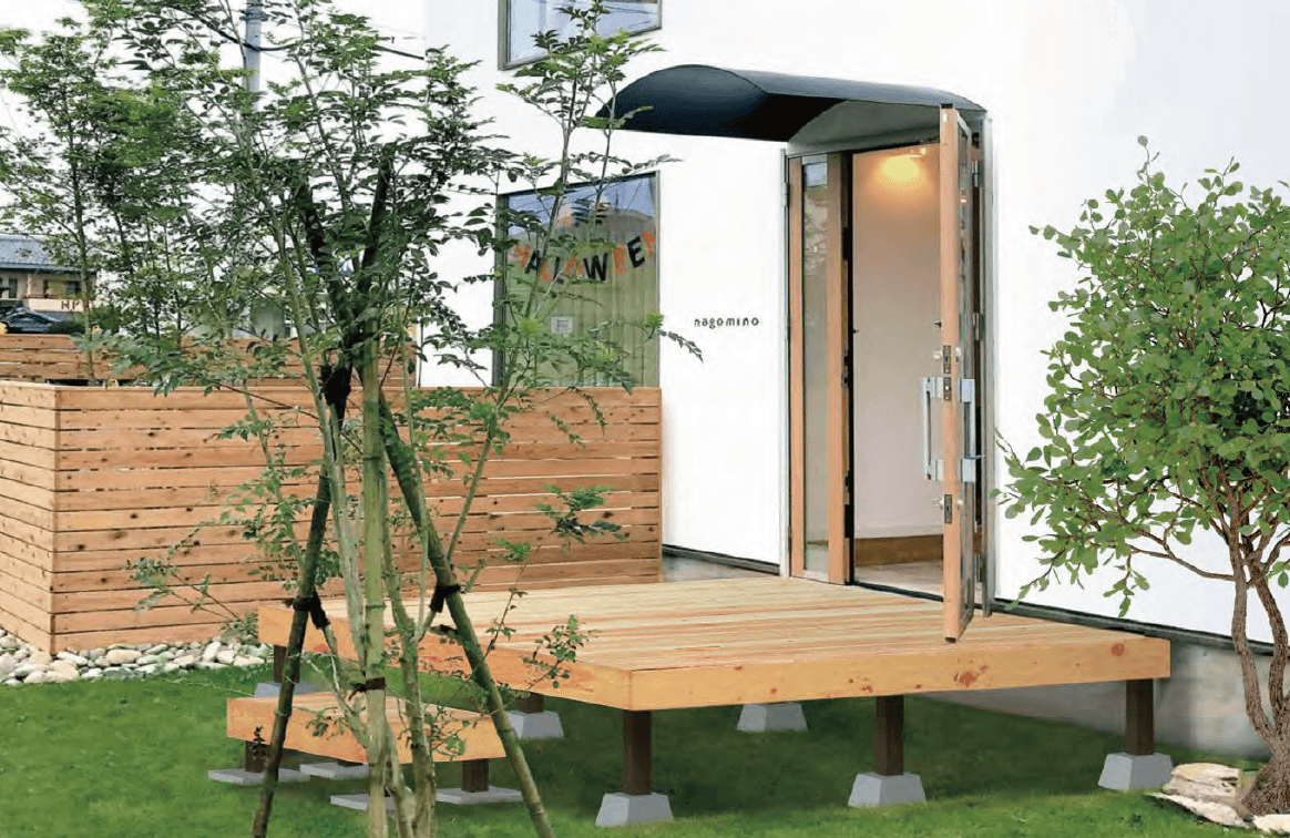 オンリーワンクラブの「天然木ウッドデッキユニット ロココ【2023年版】」