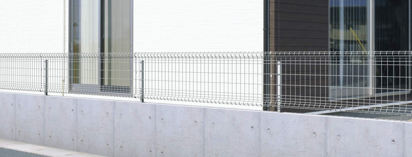 三協アルミの「ユメッシュHR型フェンス フリー支柱タイプ」のサブ画像1