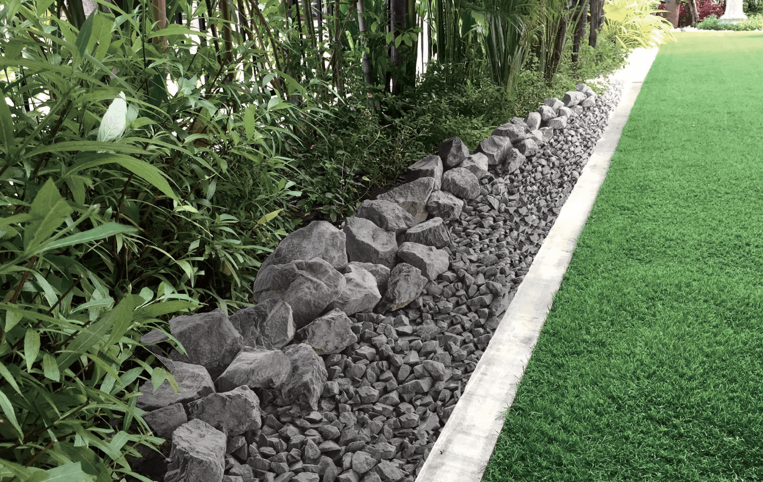 メイクランドの「岩舟石」